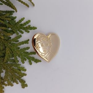 🍀3 for $15 - Heart-Shaped Lapel Pin